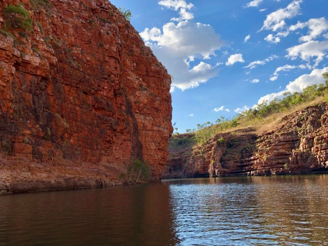 Zc0pqxVvTpO5Q71X21nTcg_thumb_304